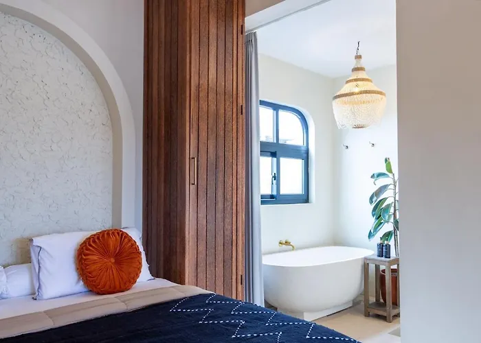 アパート Attic Loft - Divine Mediterranean-style Loft